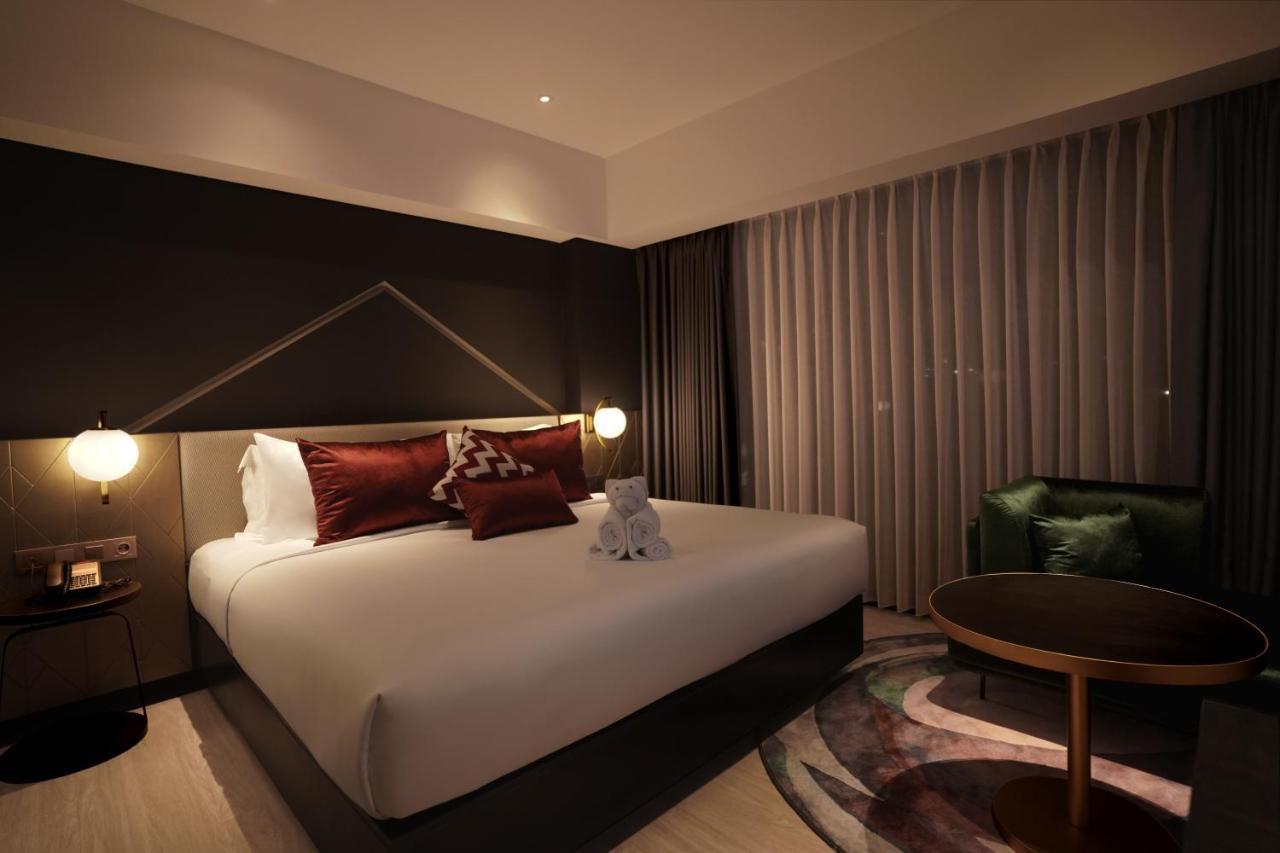 Deluxe King Room - Non Smoking
